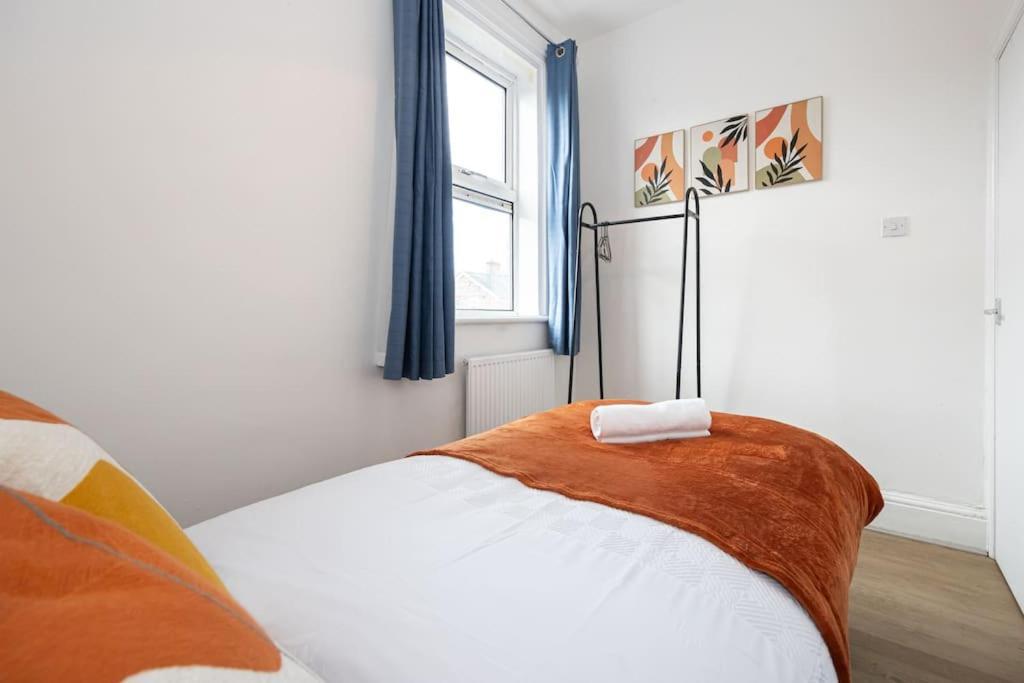 Apartment Bright & Modern 3 Bedroom Old Trafford Manchester